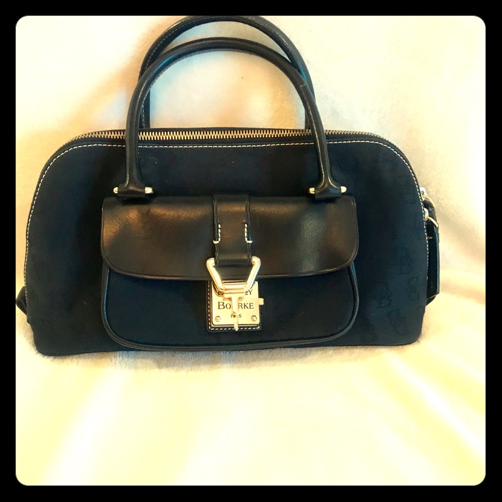 ▪️Authentic Dooney & Burke Satchel